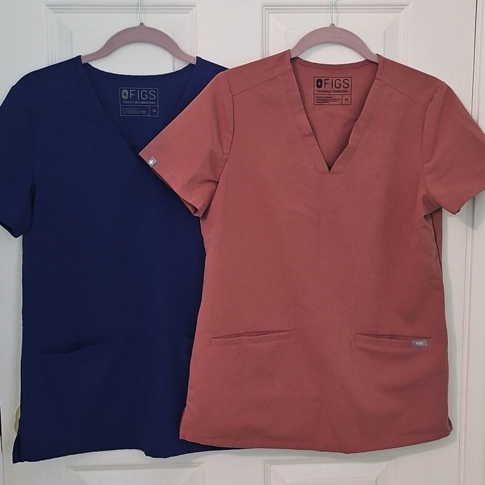 2 FIGS Casma scrub tops technical collection XS 3 pockets Medical